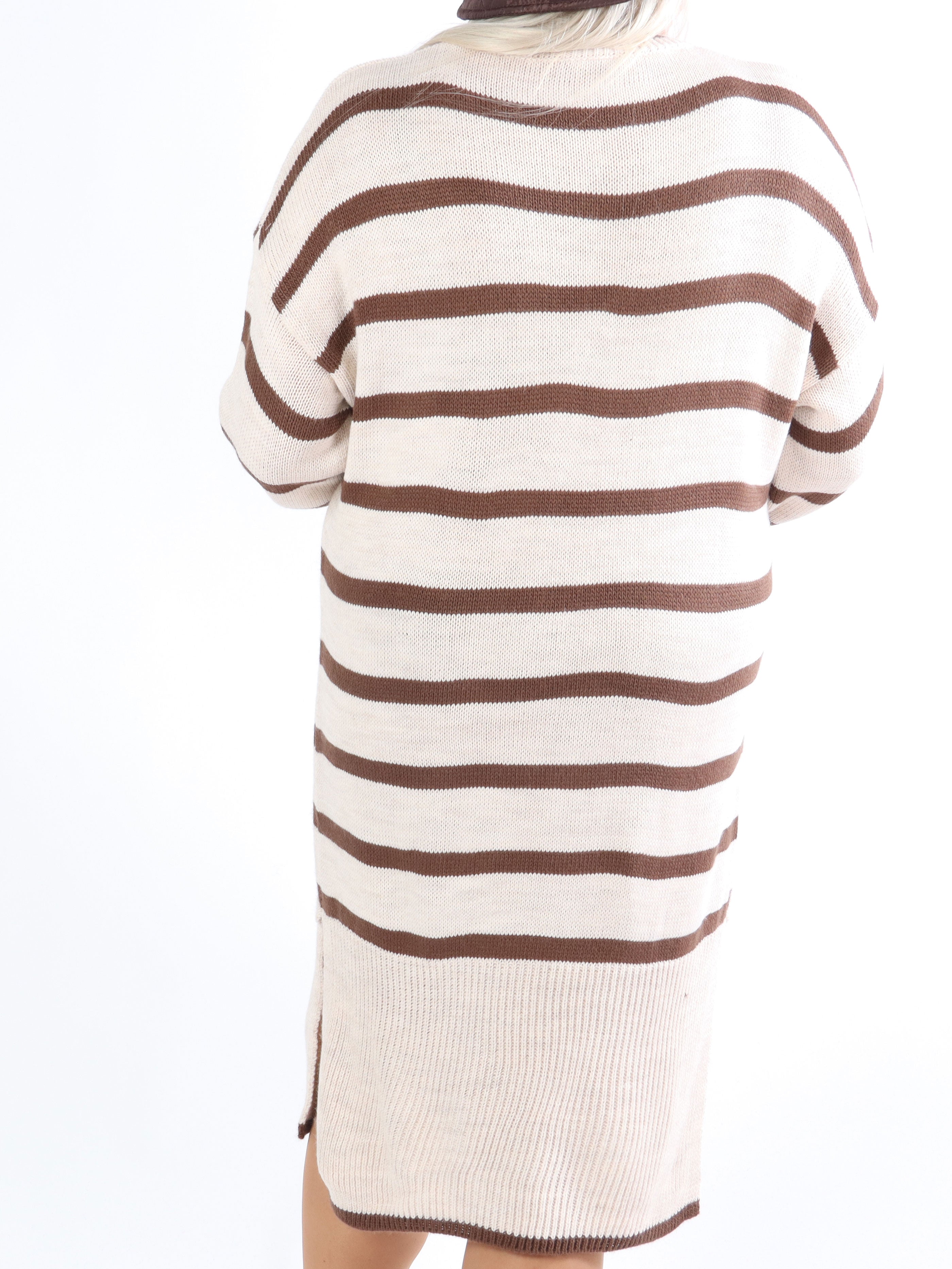 Safiya - Plus size strikkjole med striber